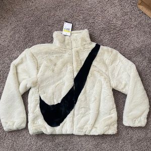 Nike NSW Faux Fur Jacket Womens Size Small Fossil White Black DM1759-238 New